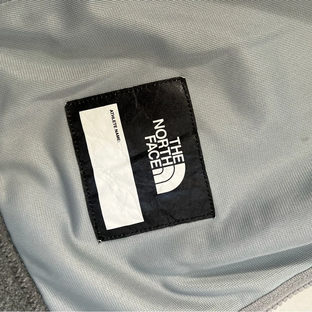 The North Face Kids Two-Tone Gray Hoodie Size large